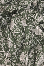 BP 1604 Olive garden pin tuck
