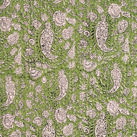 BP 1608 Spring paisley pin tuck