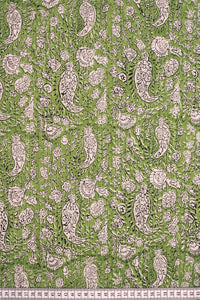 BP 1608 Spring paisley pin tuck