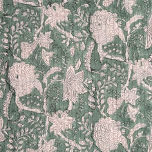 BP 1609 Emerald garden pin tuck