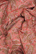 SP 1626 Peachy paisley