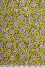 BP 1782 Lime floral