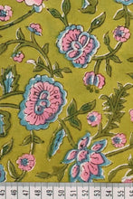 BP 1782 Lime floral