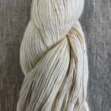 Khadi cotton yarns
