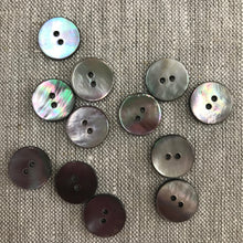 Buttons black MOP 15mm (6)
